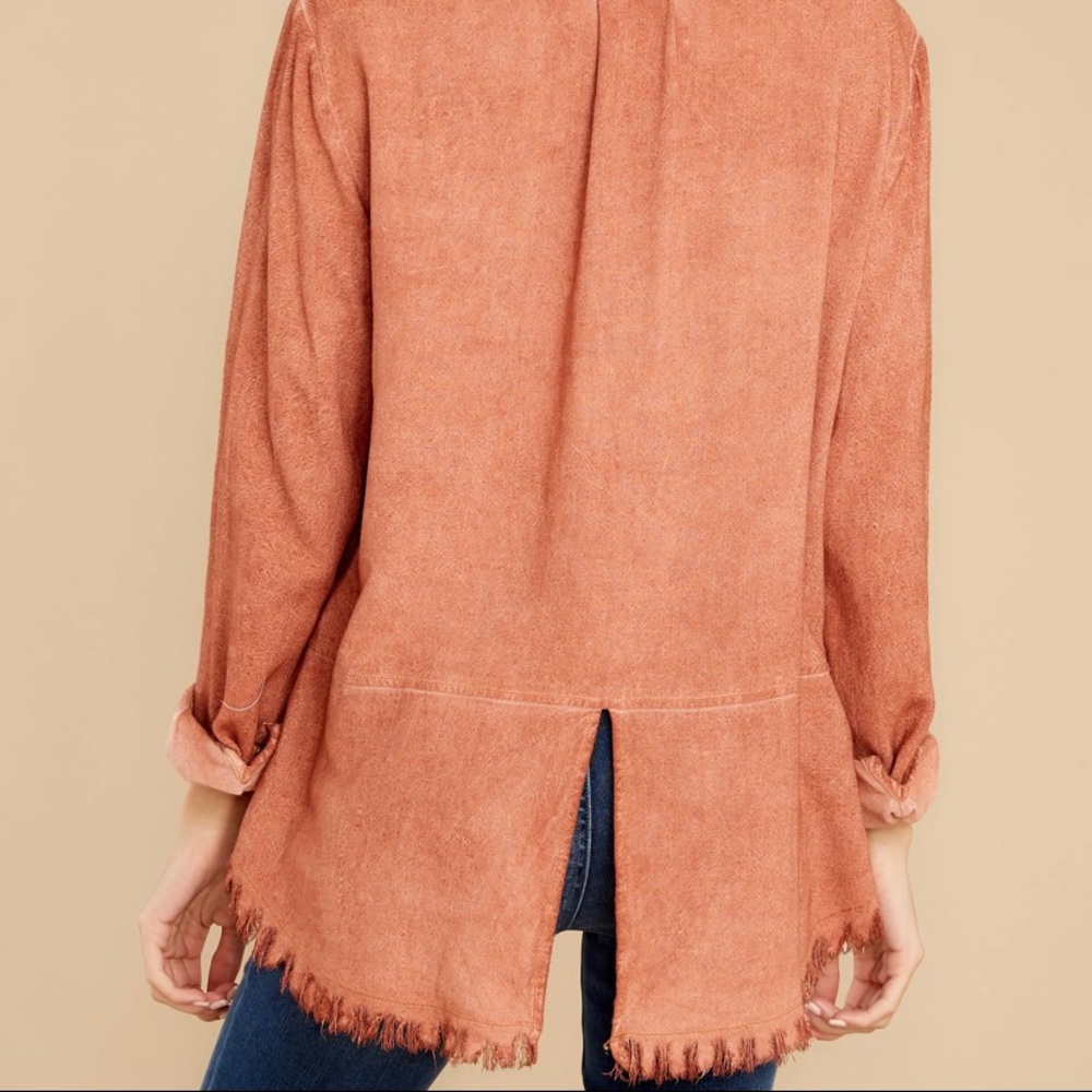 Clay Distressed Button Down Top - Picture 3 of 3